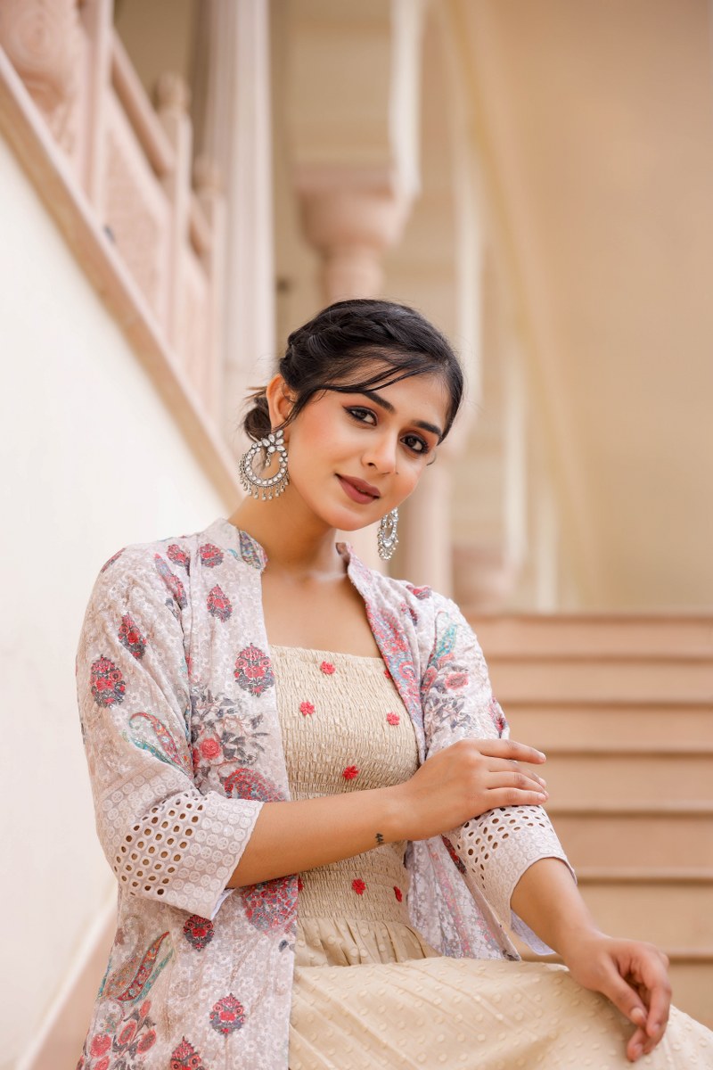 Natural Cotton Gown With Shrug