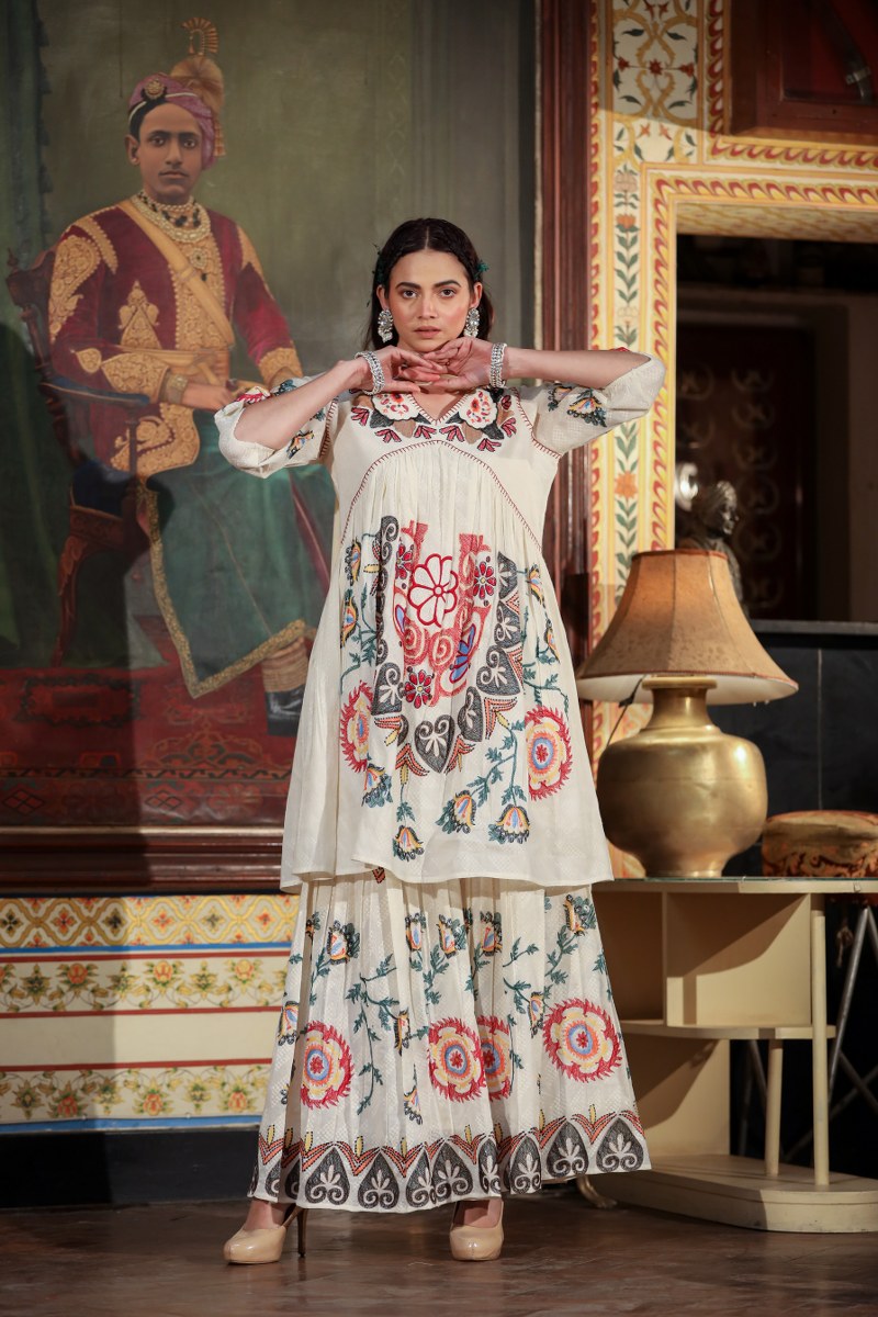 Hot-Selling White Embroidered Sharara