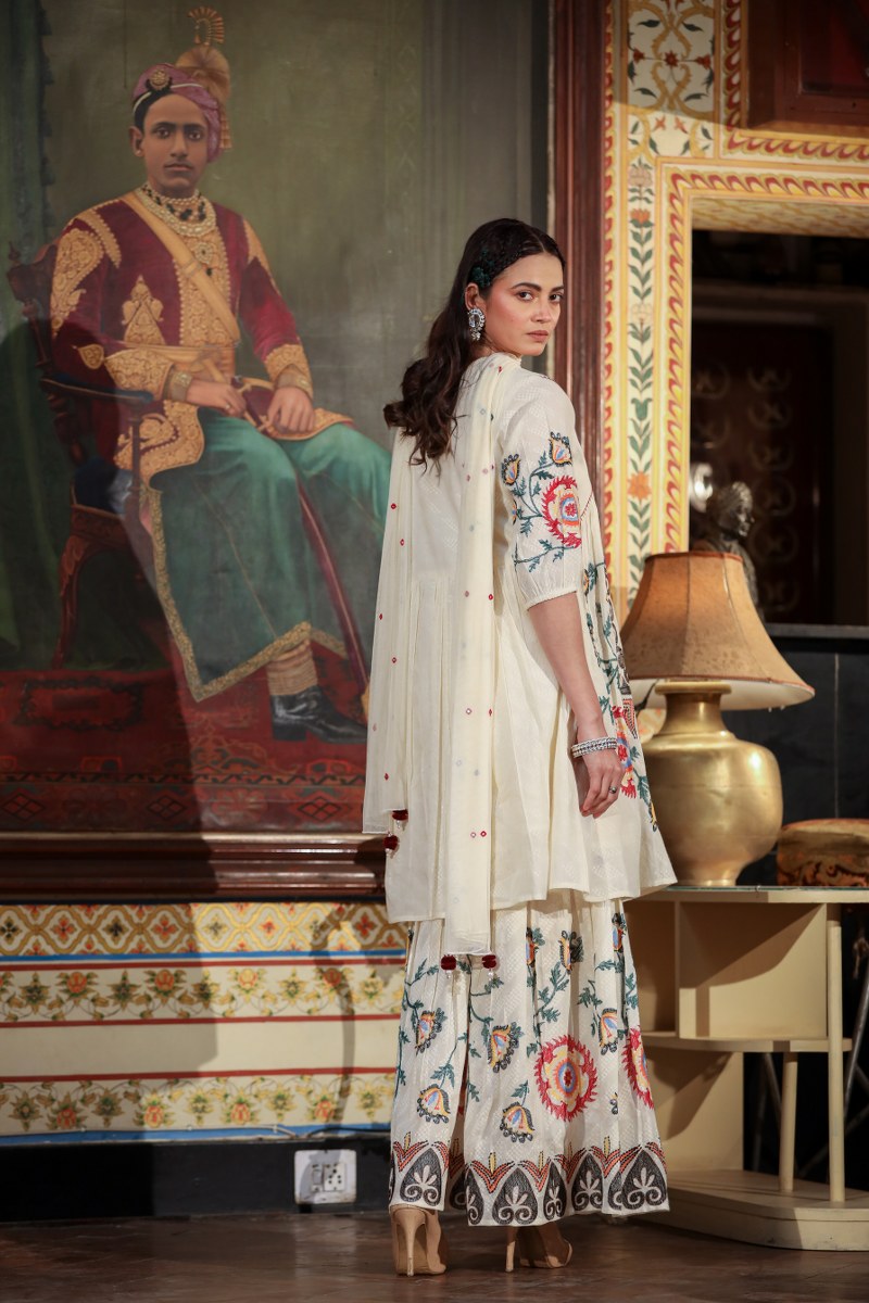 Hot-Selling White Embroidered Sharara