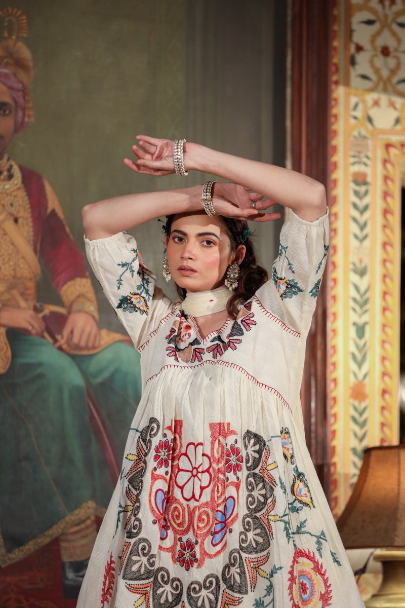 Hot-Selling White Embroidered Sharara