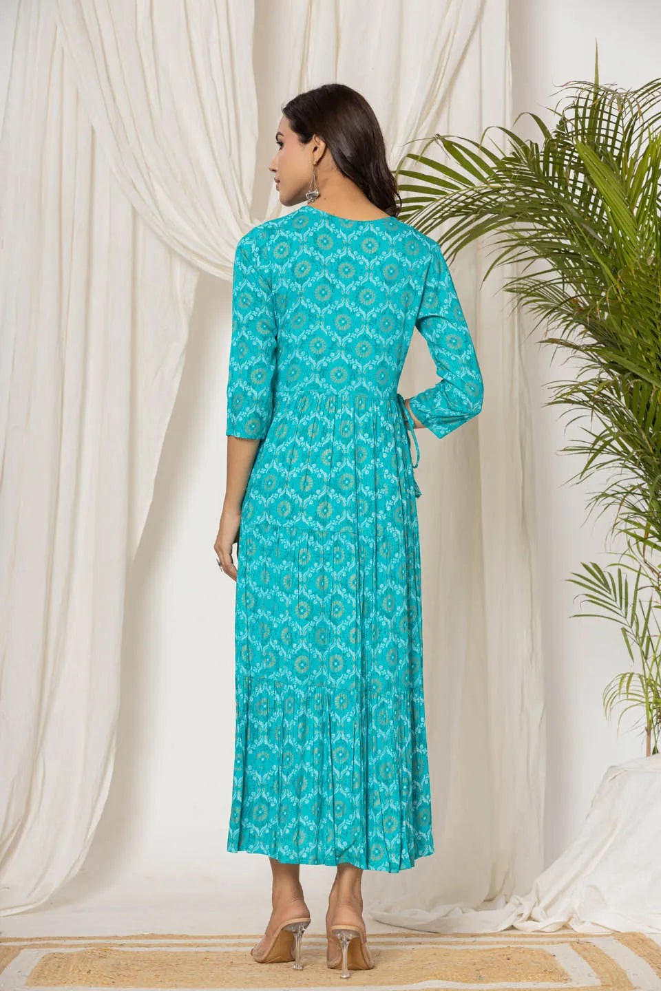 floral printed flared kurta with round neck