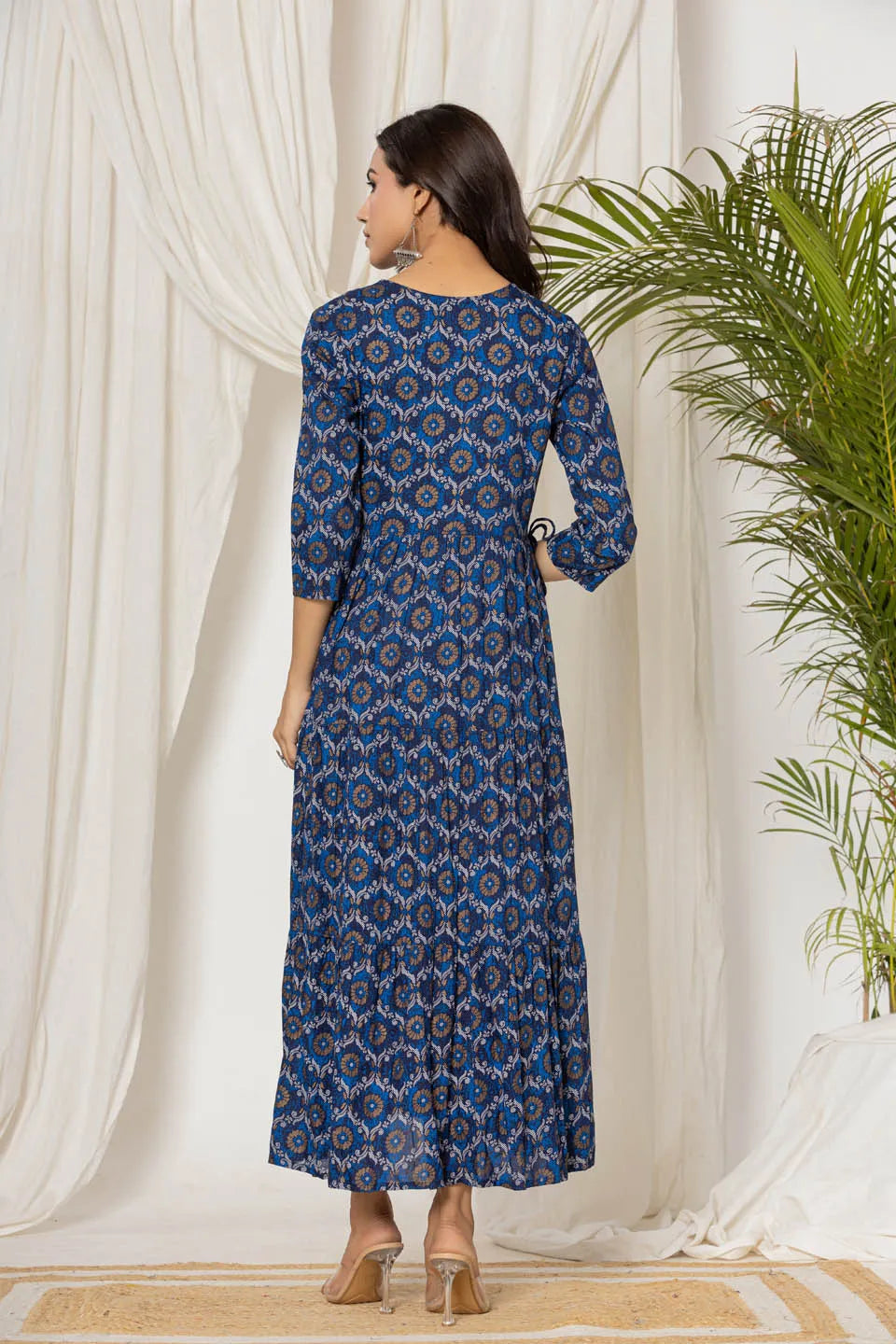 floral printed flared kurta with round neck