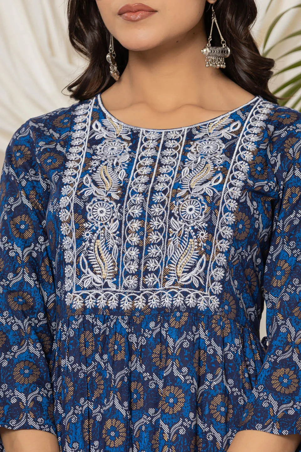 floral printed flared kurta with round neck