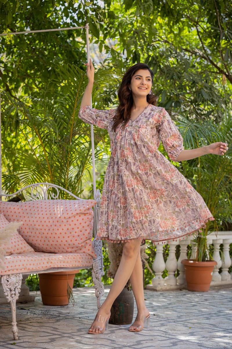 Exclusive Short Gown