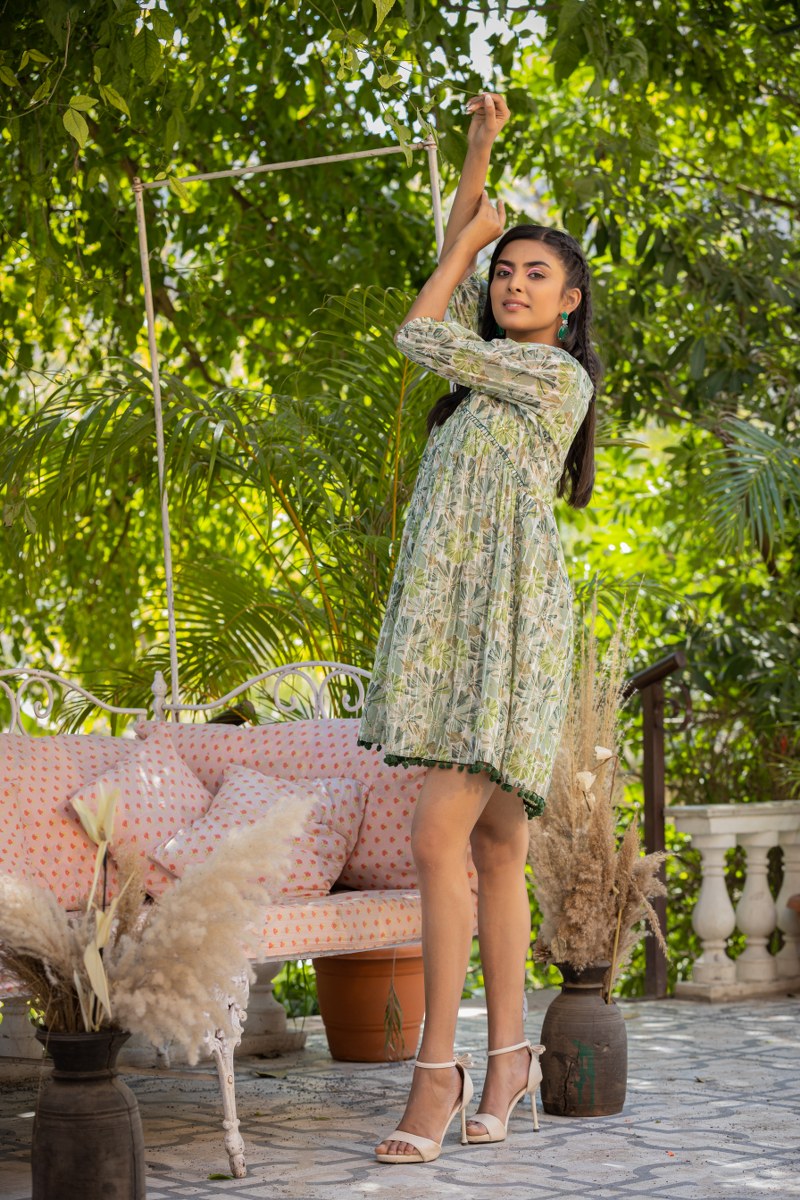 Exclusive Short Gown