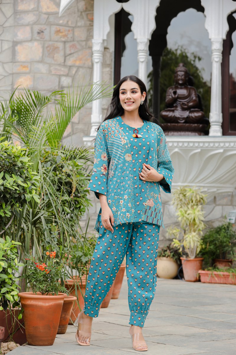 Beautiful Flower-Printed Coord Set