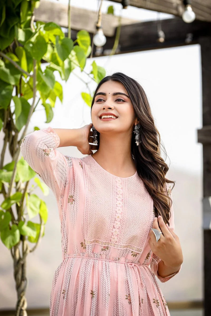 Budding Beautifull long gown 💃