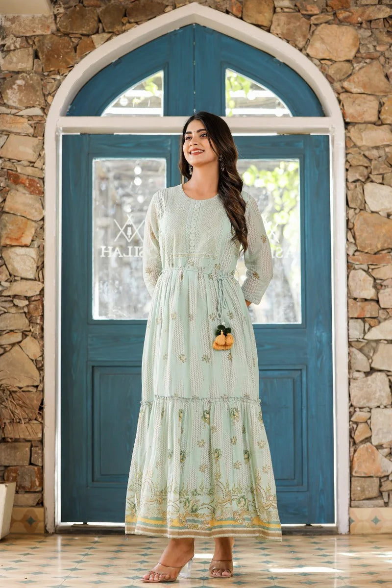 Budding Beautifull long gown 💃
