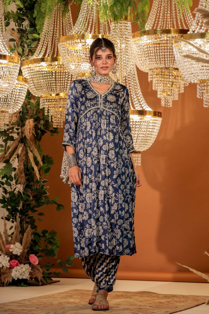 Amazing Moonlight Kurta Set 🤩
