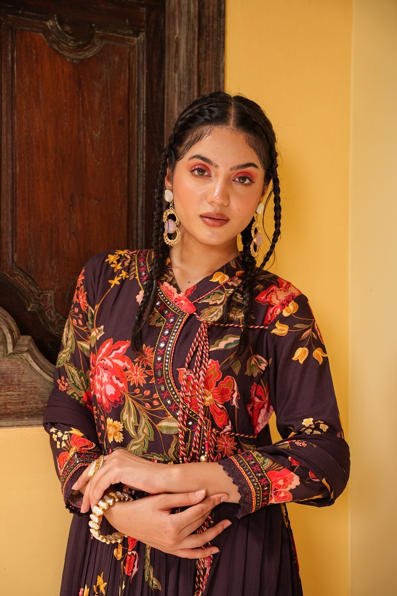 Streamlined Style Kurta Ensemble