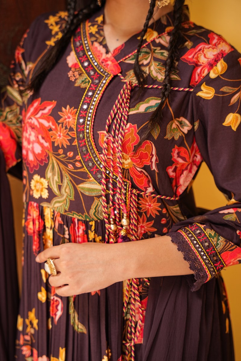 Streamlined Style Kurta Ensemble