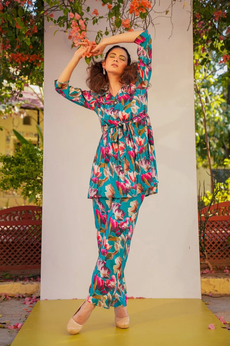 The Multicolor Flowera Coord Set