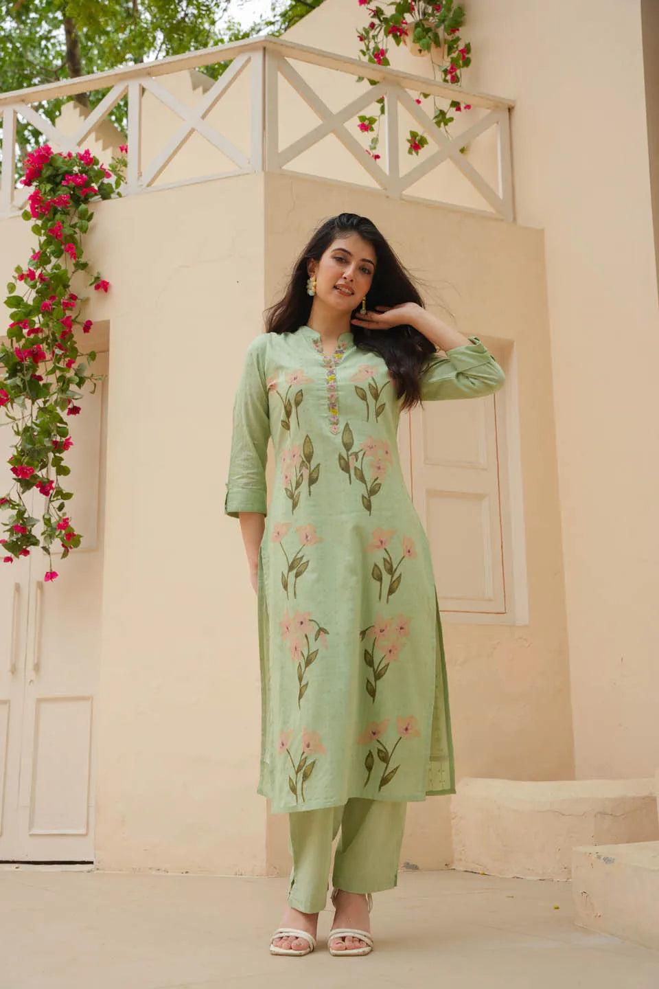 FLORAL PRINT STRAIGHT KURTA SET WITH MANDARIN COLLAR 3 4 SLEEVES LIGHT GREEN