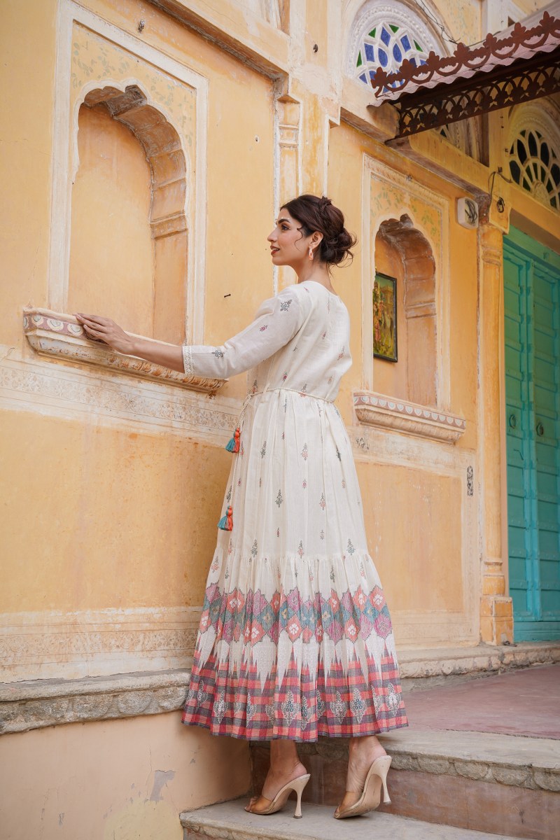 Impressive 3 Color Gown
