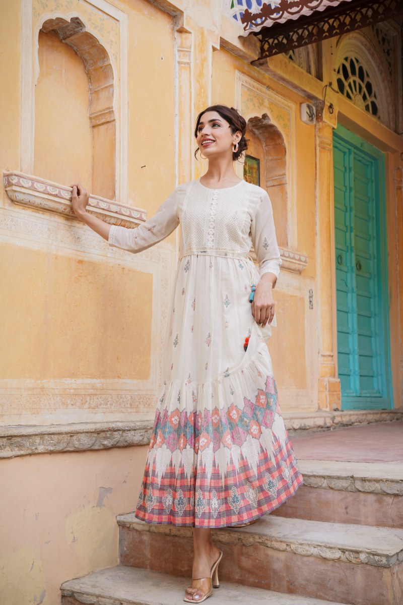 Impressive 3 Color Gown