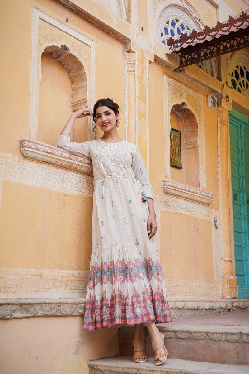 Impressive 3 Color Gown