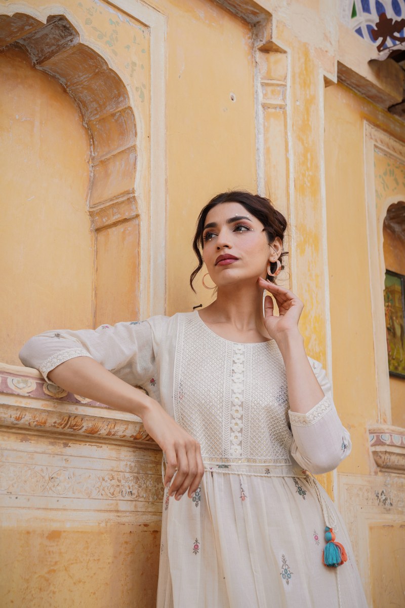 Impressive 3 Color Gown