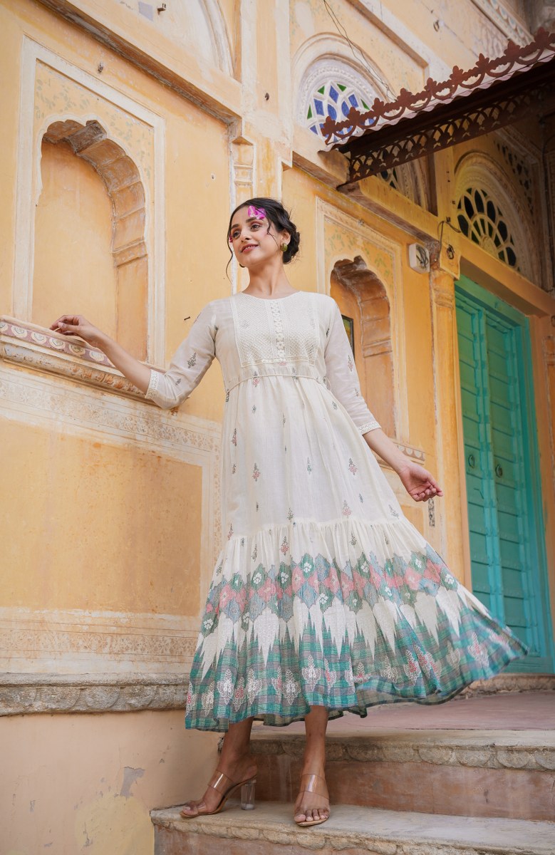 Impressive 3 Color Gown