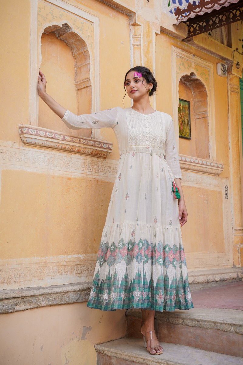 Impressive 3 Color Gown