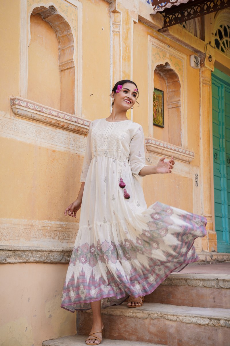 Impressive 3 Color Gown