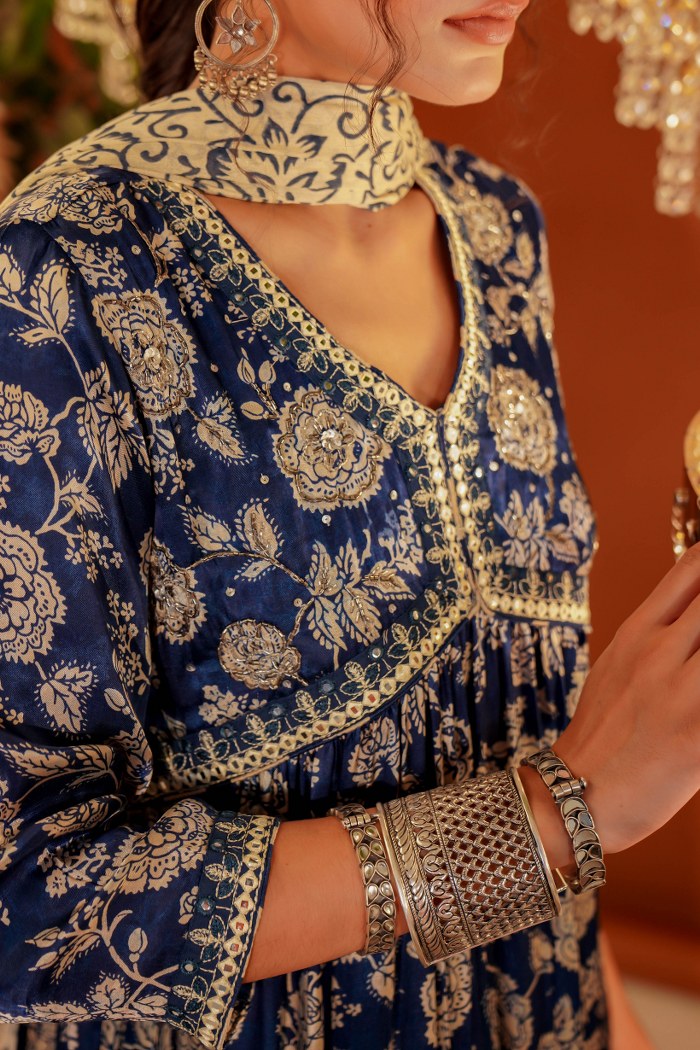 Amazing Moonlight Kurta Set 🤩