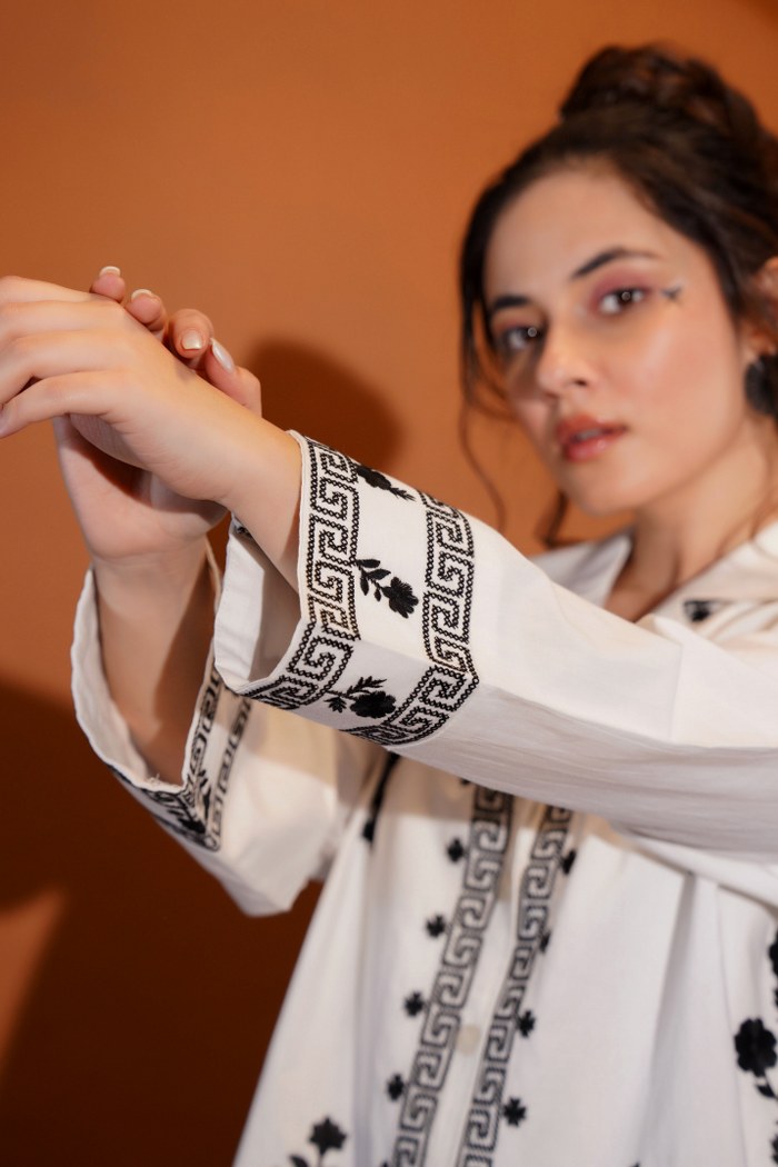 WOMEN'S IVORY COTTON EMBROIDERED SHIRT – FLORAL & GEOMETRIC DESIGN