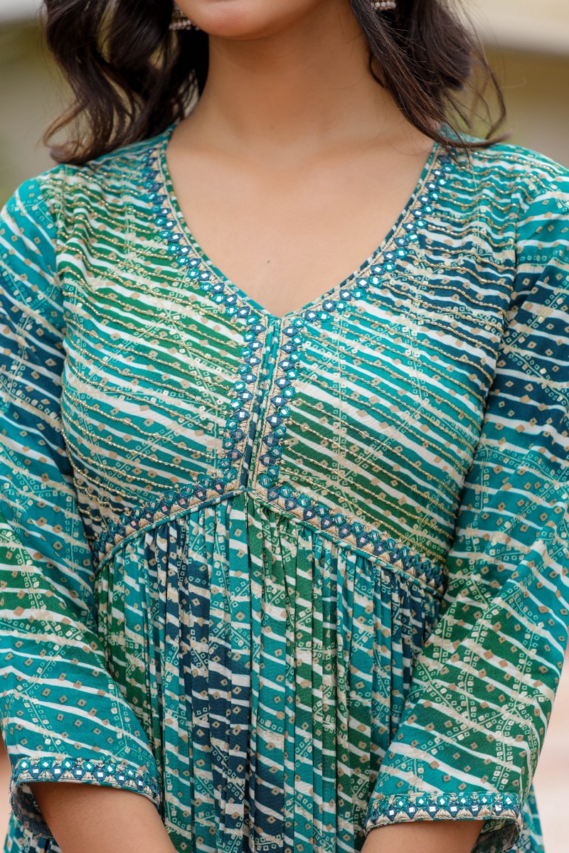 single shade sophistication chinon gowndy