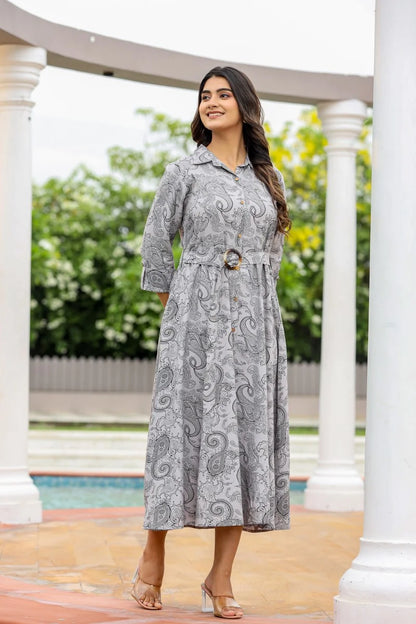 sophisticated designed beautiful long gown😍