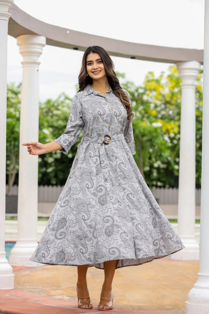 sophisticated designed beautiful long gown😍