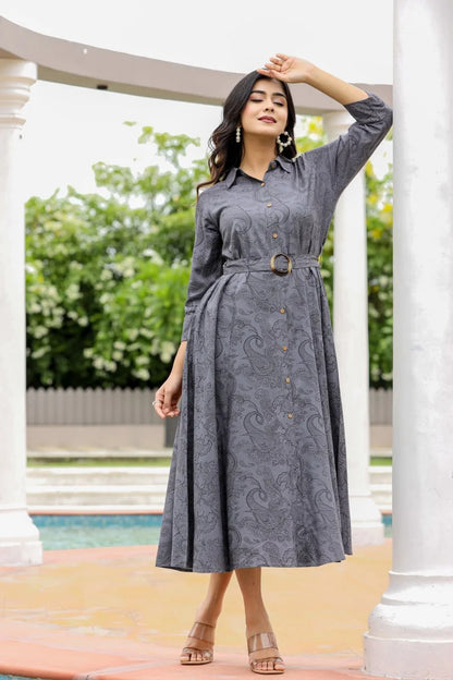 sophisticated designed beautiful long gown😍