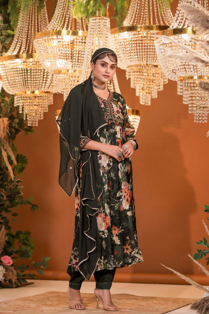The Dainty Delight Chinon Suit