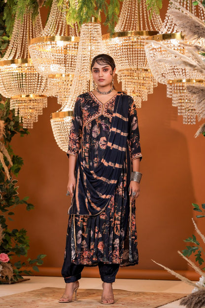 Muslin Majesty: Dual-Tone Kurta Set