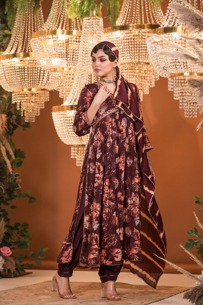 Muslin Majesty: Dual-Tone Kurta Set