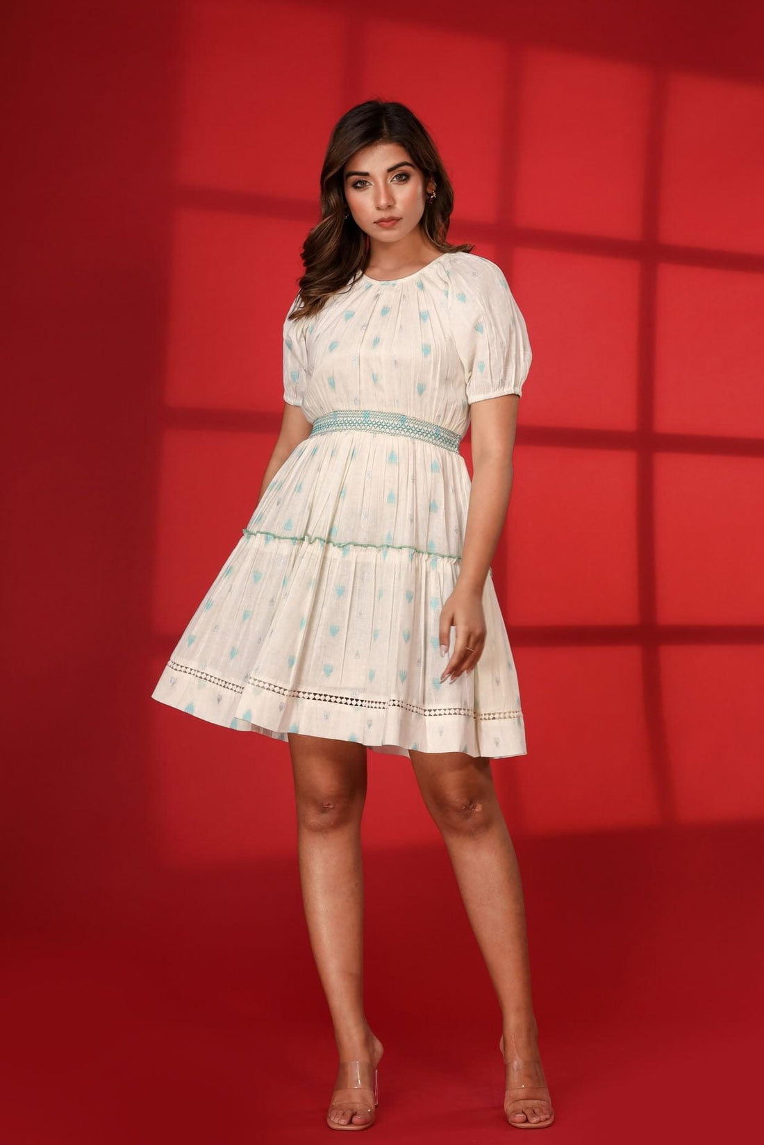 A White Ballon Short Dress