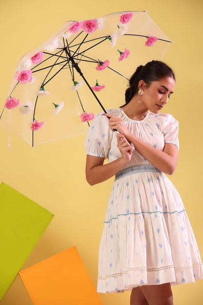 A White Ballon Short Dress