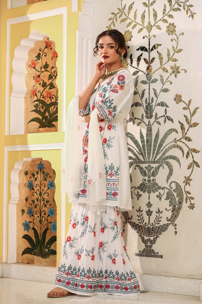 Amazing White Emrioded Sharara