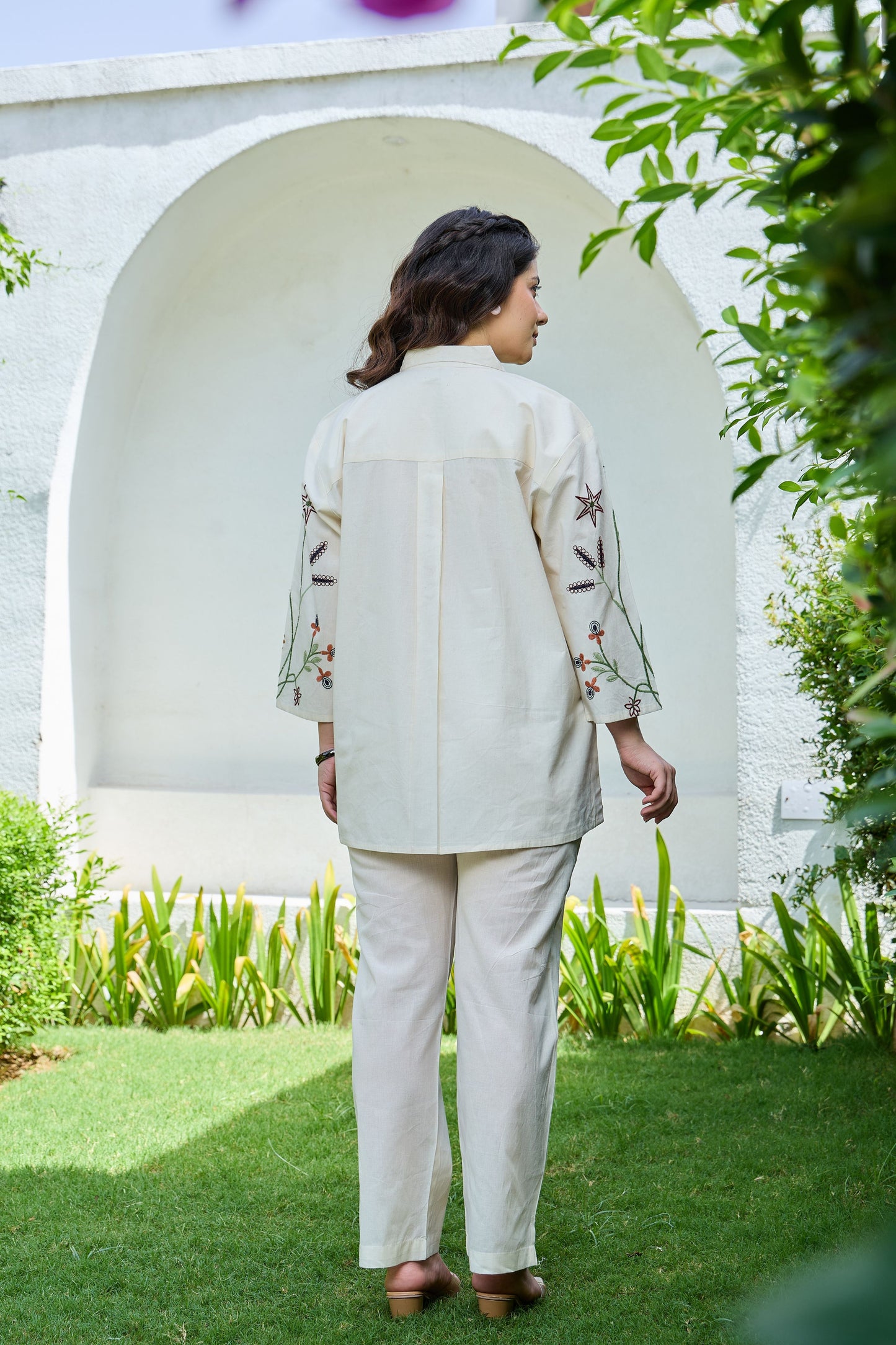 IVORY COTTON POPLIN EMBROIDERED SHIRT WITH STRAIGHT PANTS ELEGANT SUMMER CO-ORD SET FOR WOMEN