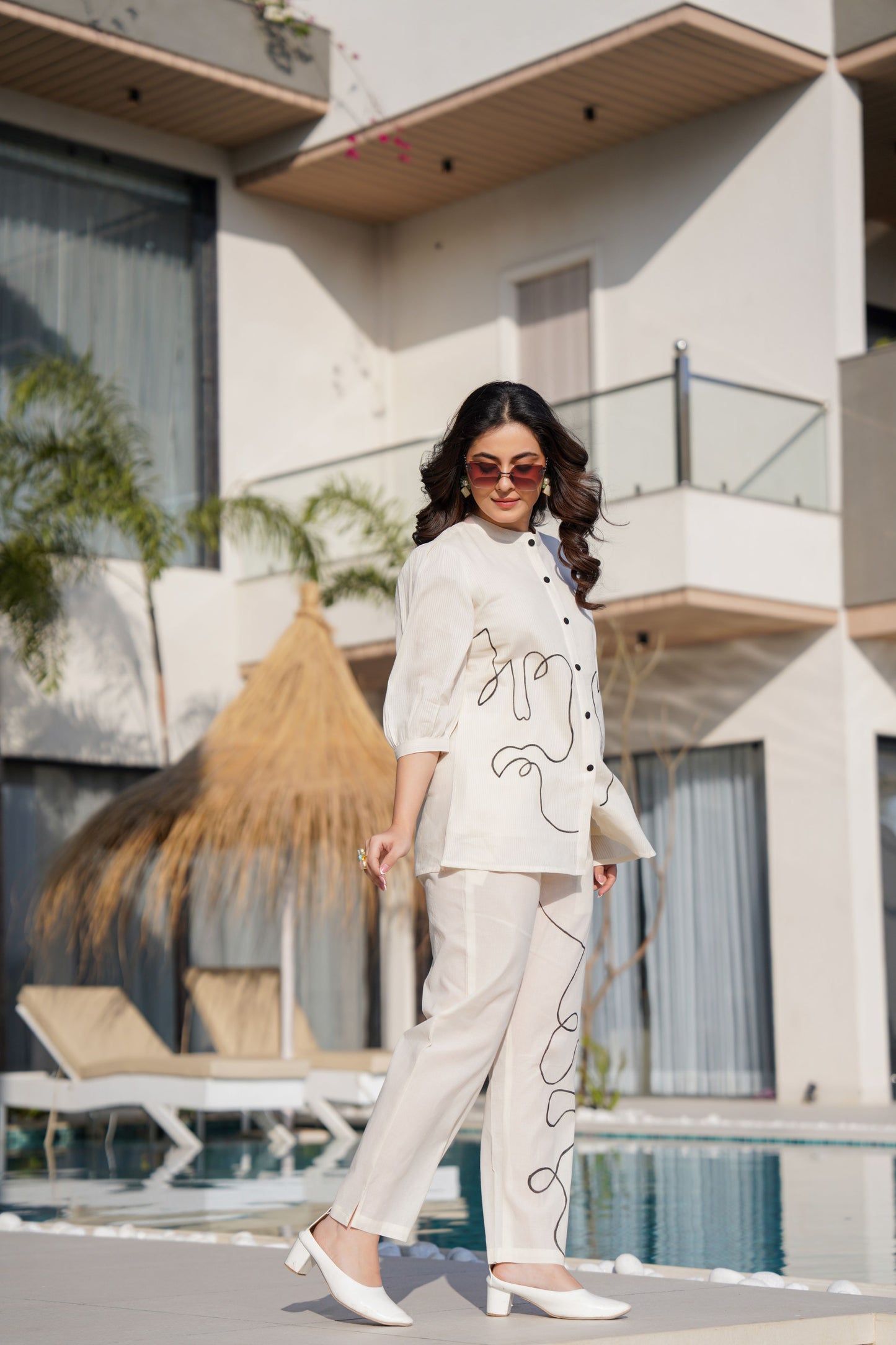 Women's Cream Co-ord Set with Abstract Line Art Print