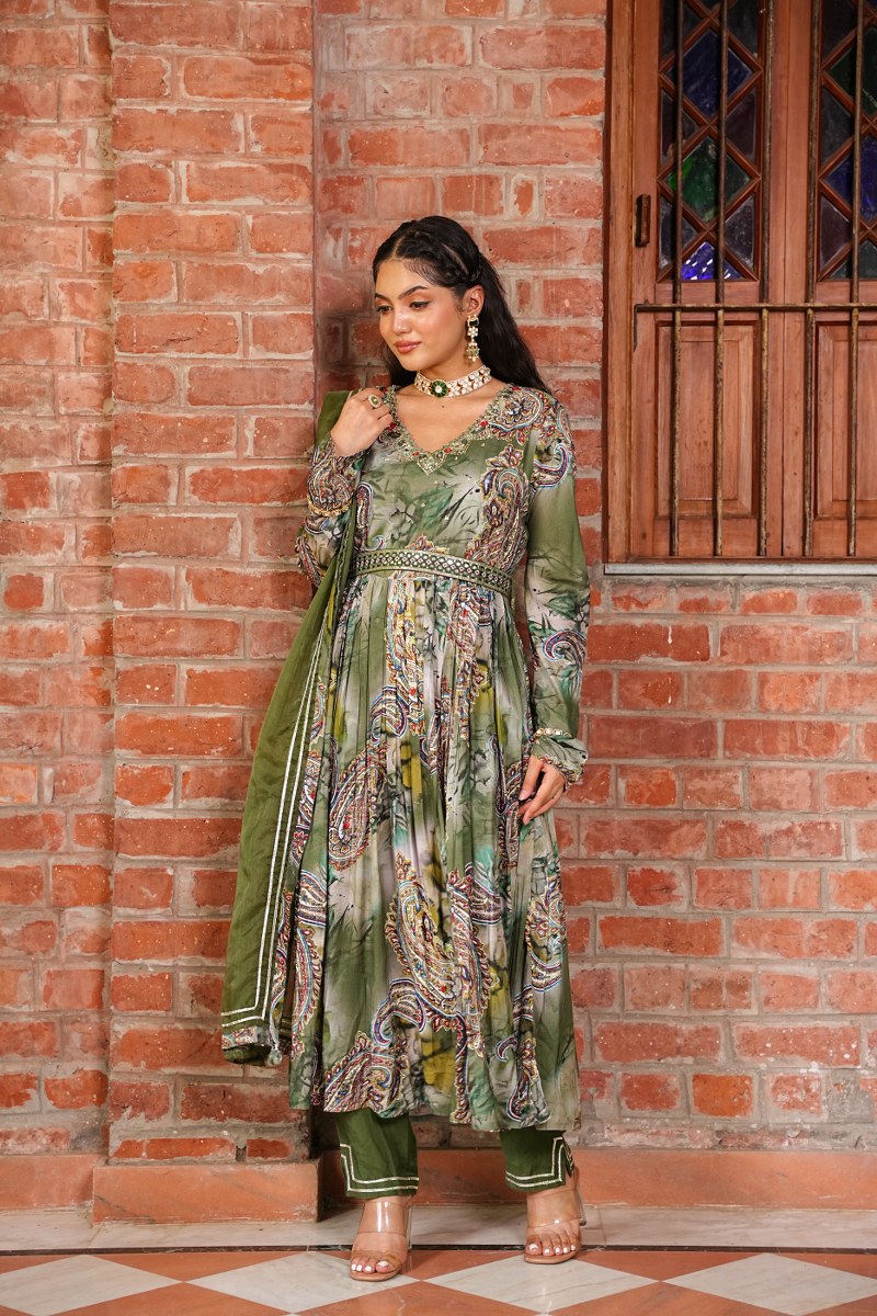 Emerald Elegance Kurti Set