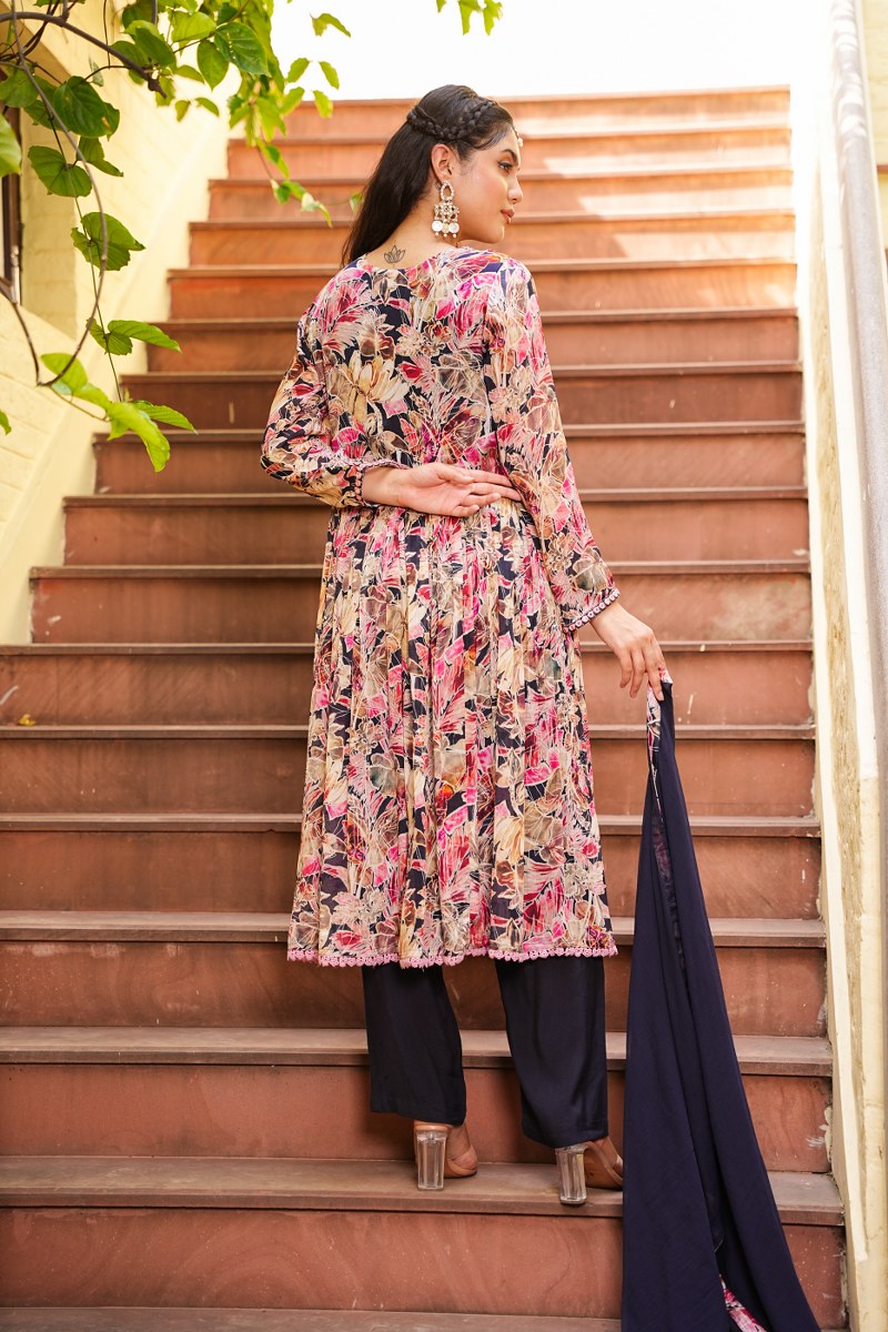 Colorburst Chinon Kurta Set 🤴