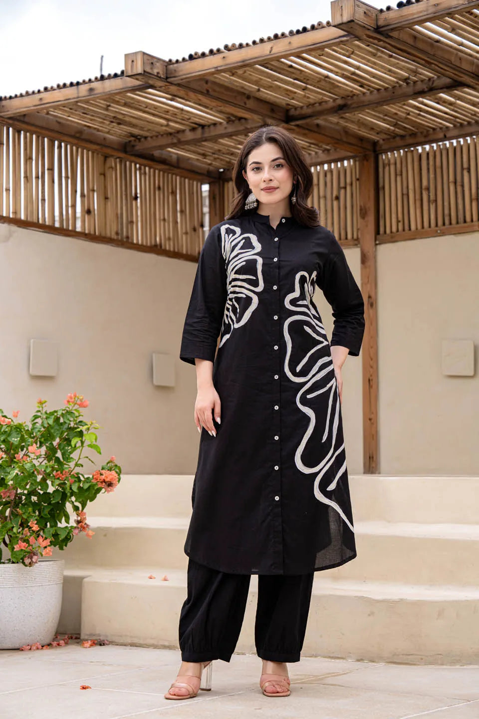 black abstract floral co ord set