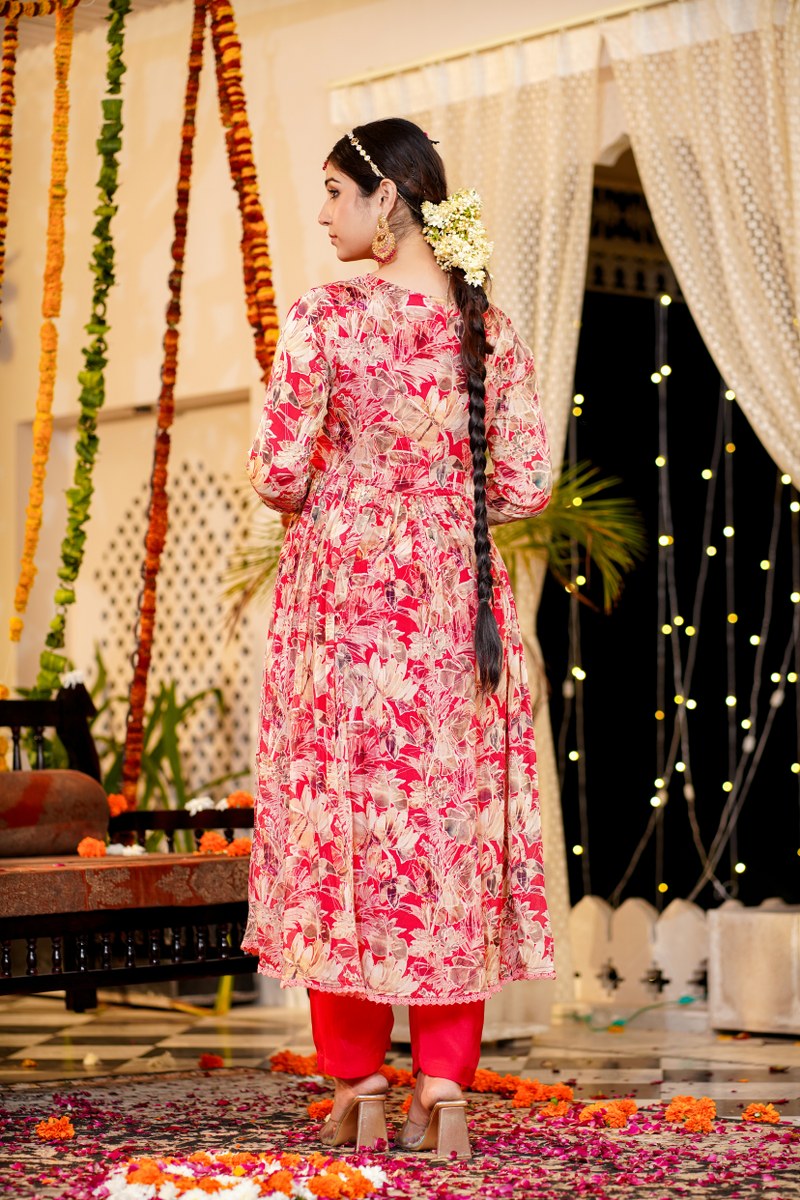 Colorburst Chinon Kurta Set 🤴