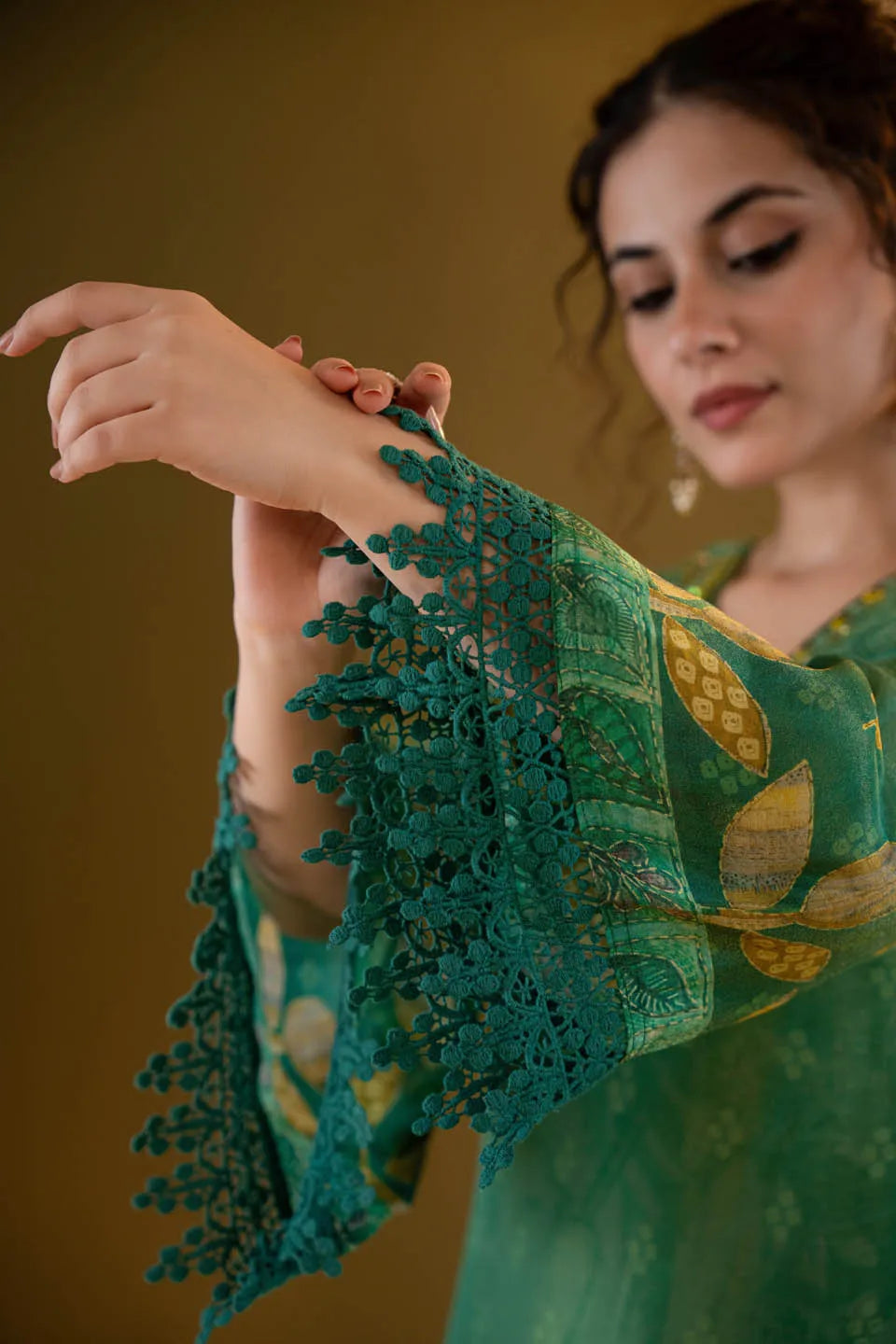 green shimmer tissue straight kurta with embellished v neck and baandhani dupatta