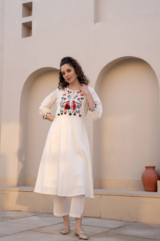 ELEGANT OFF-WHITE EMBROIDERED COTTON CO-ORDS SET FOR WOMEN