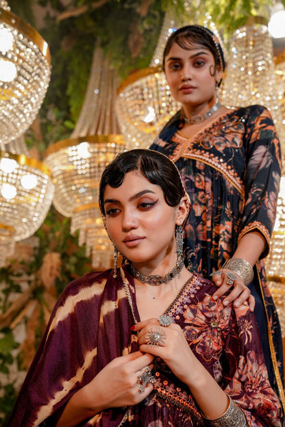 Muslin Majesty: Dual-Tone Kurta Set