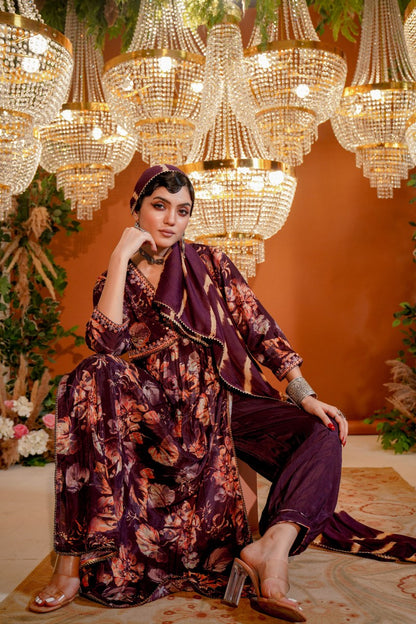 Muslin Majesty: Dual-Tone Kurta Set