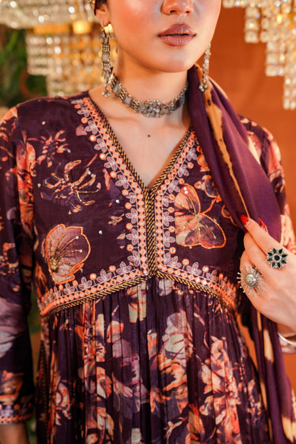 Muslin Majesty: Dual-Tone Kurta Set
