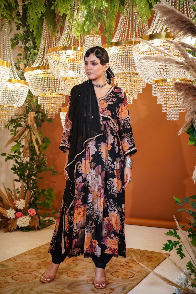 Pure Elegance Chinon Kurta Ensemble❤️