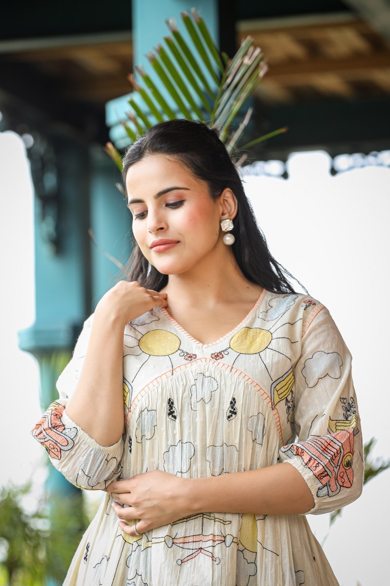 Cutie-Pie White Embroidery 🤩