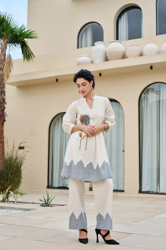 Elegant Cotton Hand Paint Co-Ords Set – Off White with Floral Motif & Geometric Border